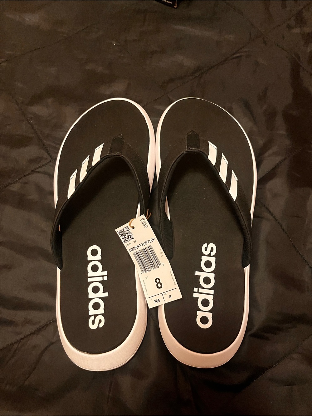 Men’s adidas Black and White Comfort Flip Flop 8 NWT